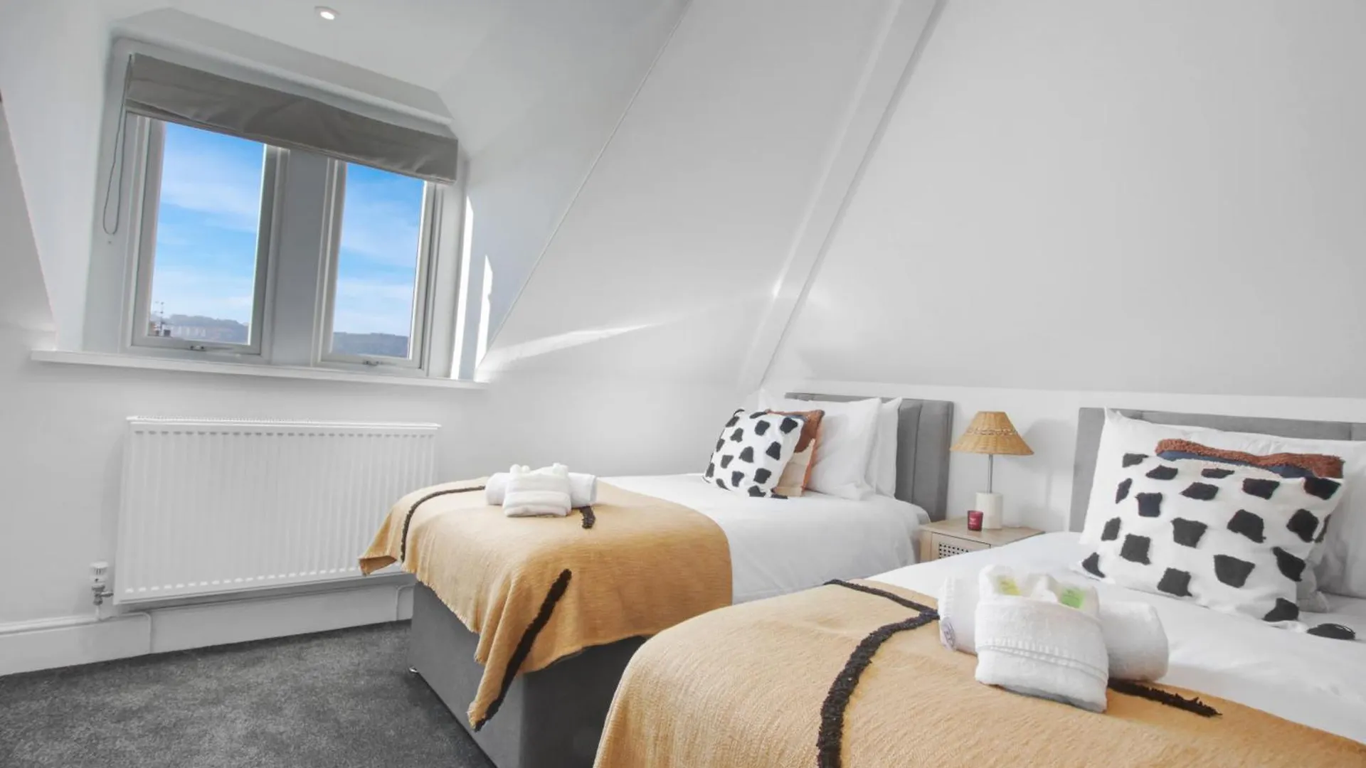 Stadium View Apartments #5 - Charming 2 Bed Flat With View Cardiff
