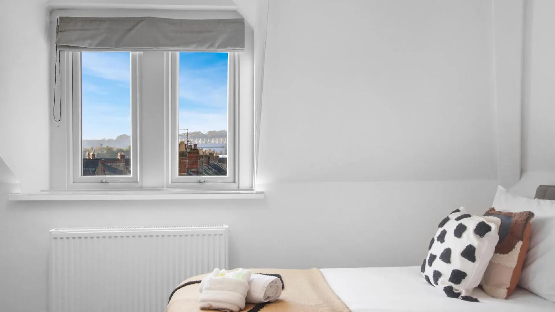 Stadium View Apartments #5 - Charming 2 Bed Flat With View Cardiff